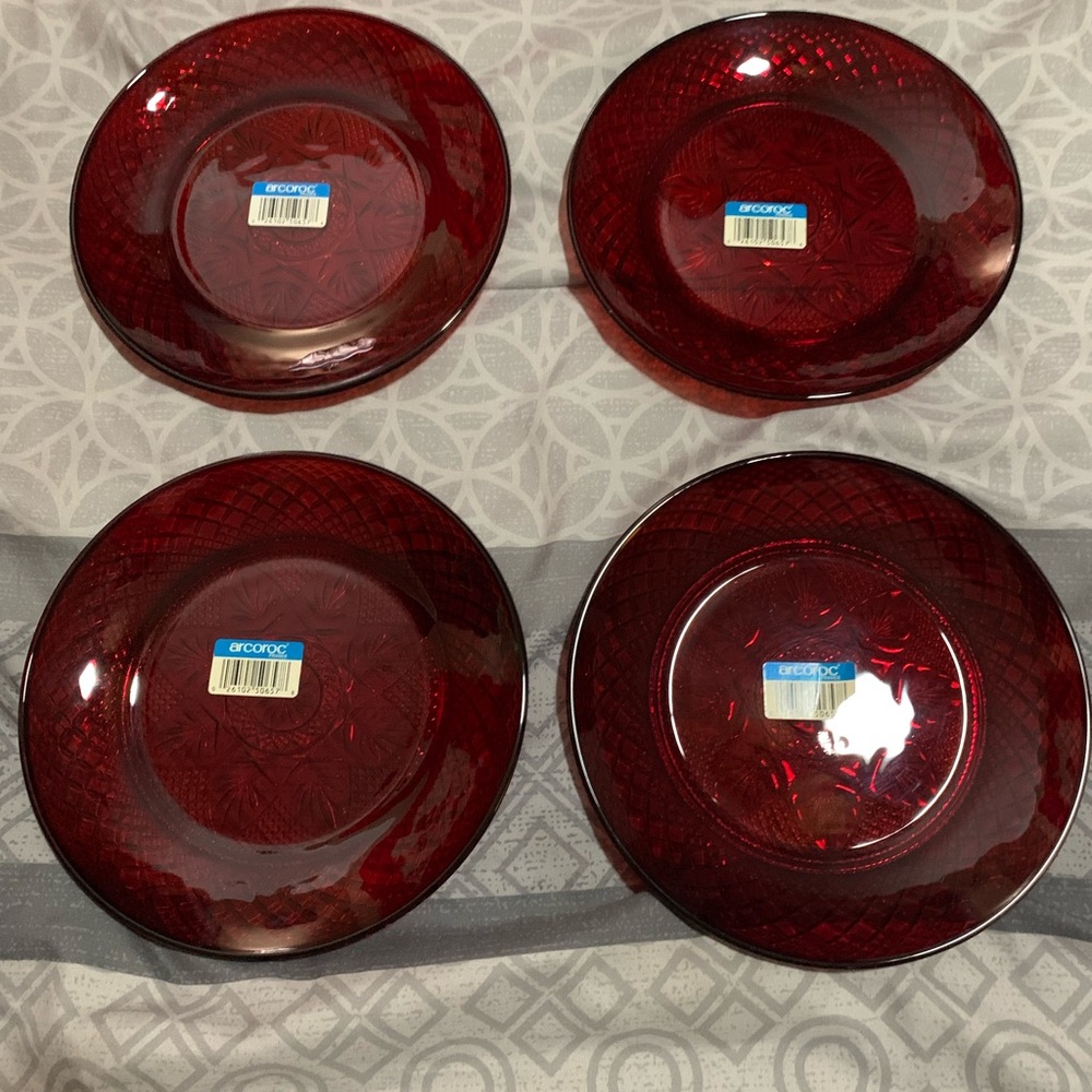 Vintage Arcoroc France Ruby Red Glass Plate - Antique Diamond Pattern 8"